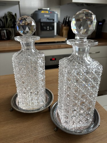 Two period vintage crystal - period,,