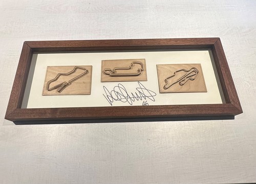 Valentino rossi signed - valentino,