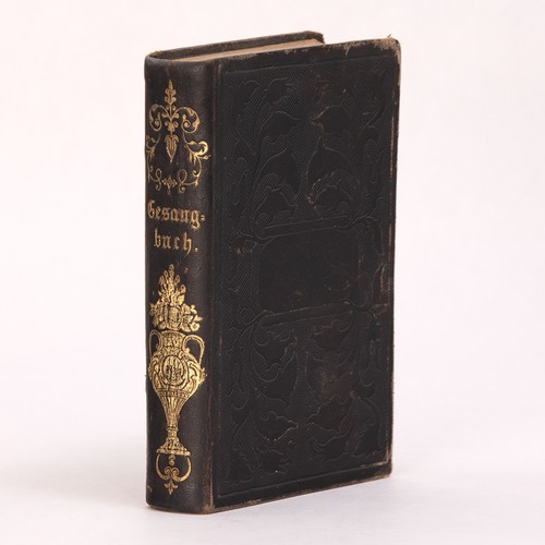 Newest common hymnal - common, for