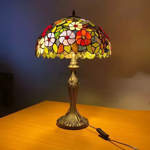 Tiffany style table lamp - tiffany,