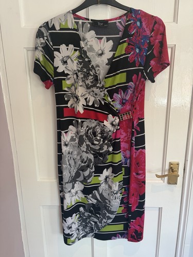 Flower wrap style - style, dress