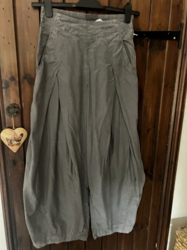 Oska pleated front barrel leg - pleated-front, barrel-leg