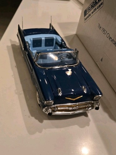 Danbury mint car 1957 - danbury,