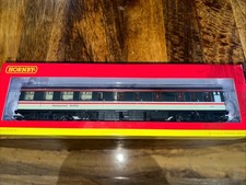 Hornby R40218 BR Mk1  Intercity Executive Catering RBR Coach no 1646 OO BNIB