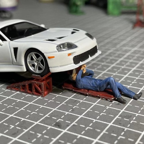 Diorama car garage - 1/64,