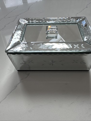 Venetian style trinket - venetian-style,