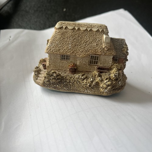 Lilliput lane smallest inn - lilliput, no