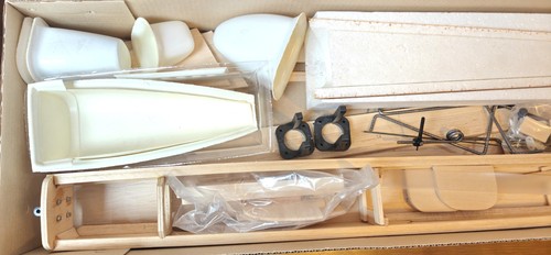 Vintage galaxy models - r.c,