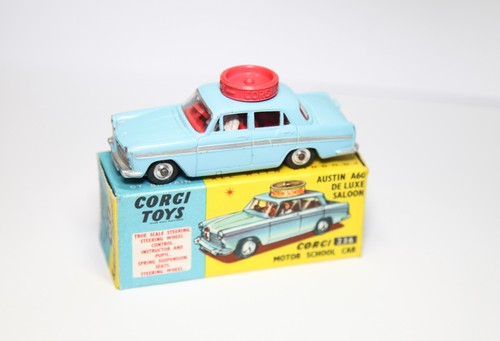 Corgi 236 austin a60 driving - austin,