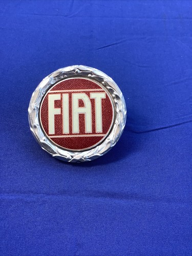 Fiat 128 coupe - front, logo