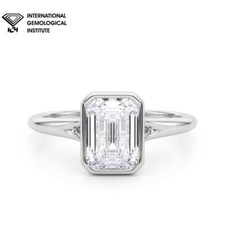 IGI Certified D/VS Emerald Cut