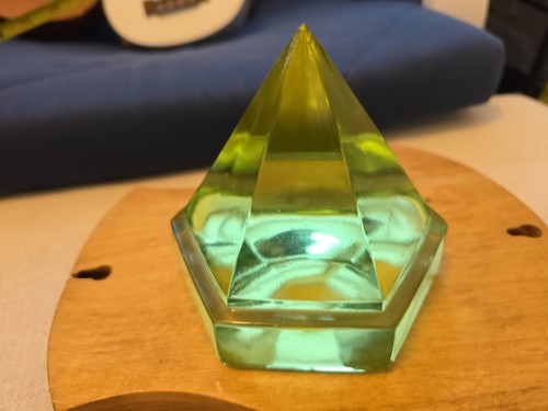 Light green ship deck glass - light,