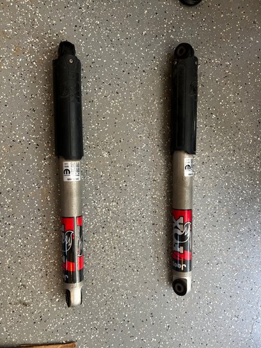 Fox rear shock - (1),