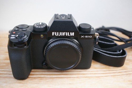 Fujifilm s10 mirrorless - fujifilm,