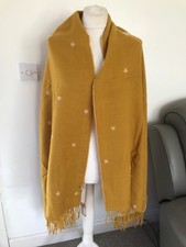 FAT FACE Large Star Jacquard