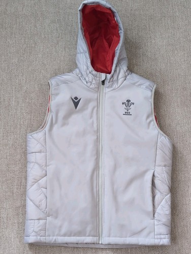 Macron wales official - macron, wru
