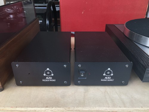 Avid pulsus phono stage box - stage, 2