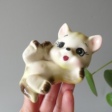 Vintage Pastel Kitten Cat Ceramic Figurine Kitsch 70s Cute Eyelashes Japanese