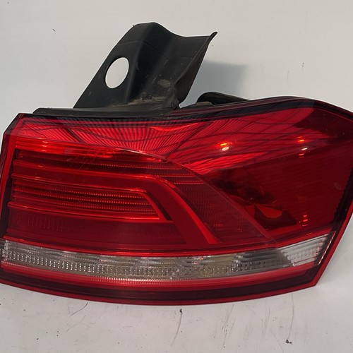Volkswagen passat saloon - volkswagen,