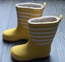 BNWT Boys/Girls Yellow Slip On