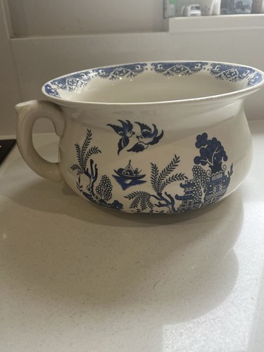 Antique willow pattern - antique, chamber