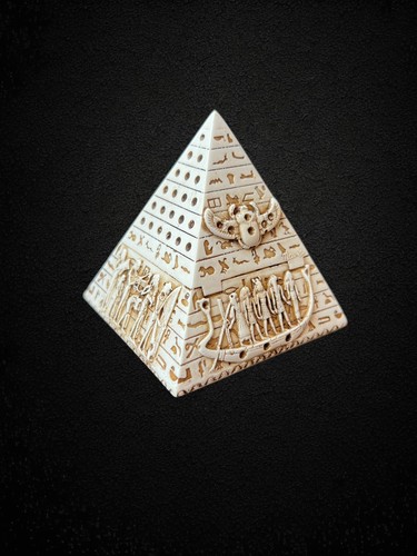 Ivory tone pyramid with - ivory-tone,