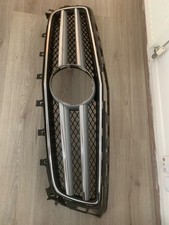 Genuine front radiator grille for Mercedes-Benz W218 CLS.