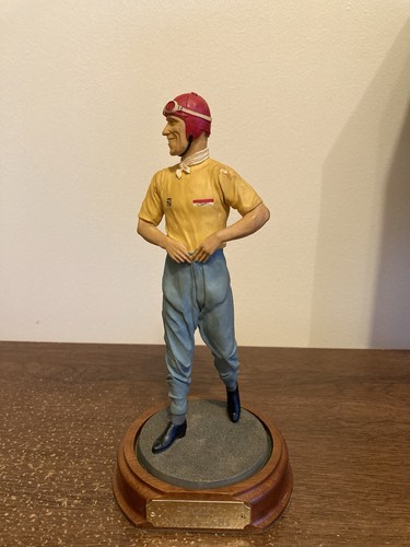 Driver figurine art of - f1,
