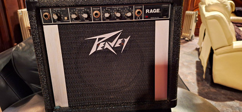 Peavey rage 12w - 12w, solid