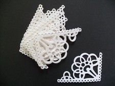 12 DIE CUT WHITE CORNERS FOR
