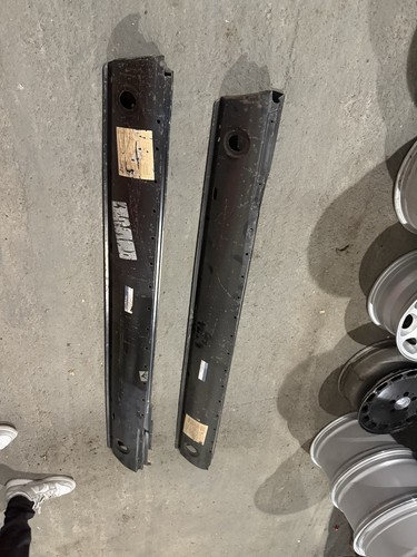 Mercedes r107 pair sills - sills, sl
