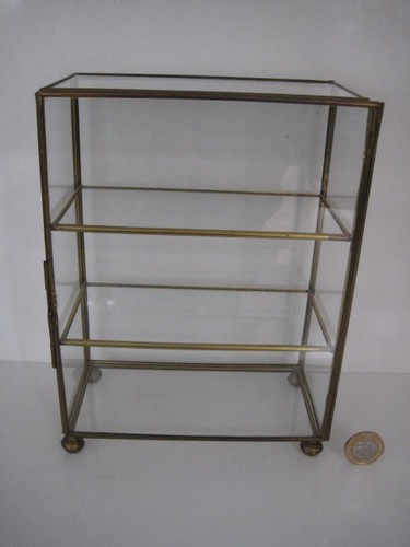 Small display case - display, miniature
