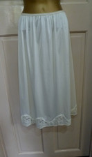 VINTAGE ST MICHAEL PRETTY CREAM SILKY NYLON LONG HALF SLIP PRETTY LACE SZ 14-16