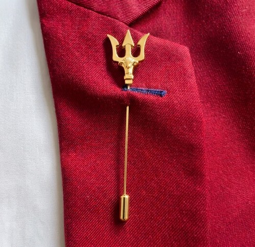 Gold trident lapel - gold,