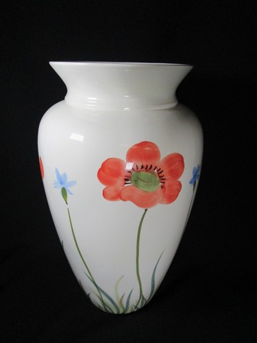 Lovely large ceramic - lovely,