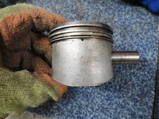 triumph tiger cub piston e3358 has worn broken rings and pin