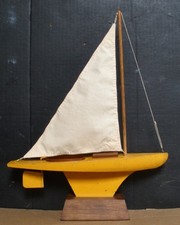 Vintage 1950's Pond Yacht Sail