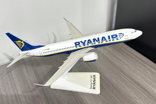 Boeing 737 800 ryanair - boeing,