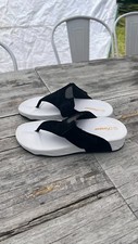 LADIES BLACK TRIM WITH WHITE SOLE SANDALS SIZE 6.5