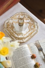 Antique Shelley Art Deco Queen