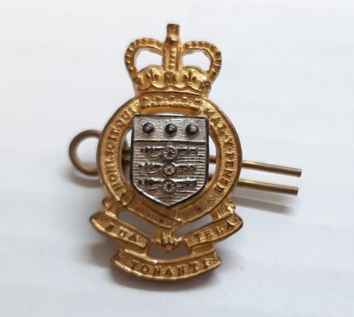 Raoc insignia badge - badge, british