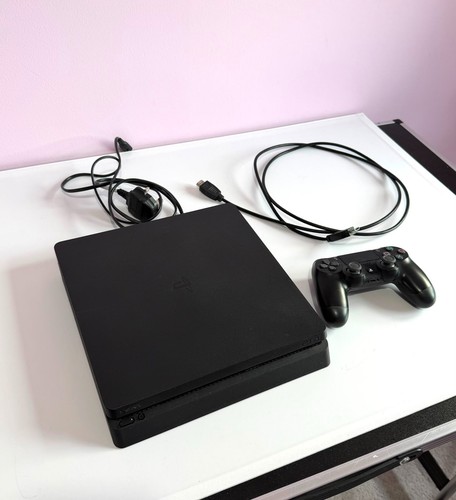 Playstation slim console - 4,