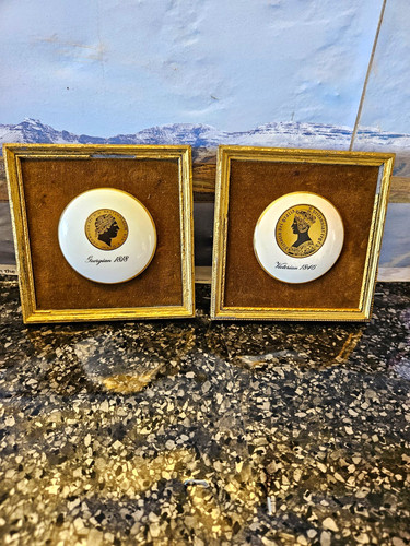 Pair vintage crown - pair,