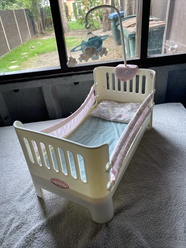 Baby annabell - dolls, cot