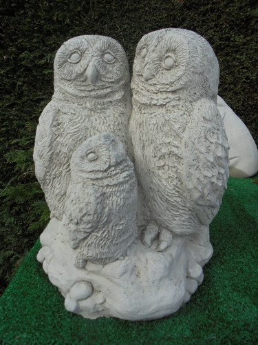 Owl family concrete garden