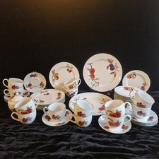 Vintage Royal Worcester Evesham Vale Dinnerware Plates Teacups Saucers