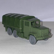 WWII GMC CARGO TRUCK built & painted - 1/72 scale - 74647