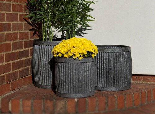 Metal ribbed garden - metal, planters
