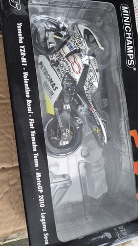 Yamaha yzr motogp - yzr-m1, vr