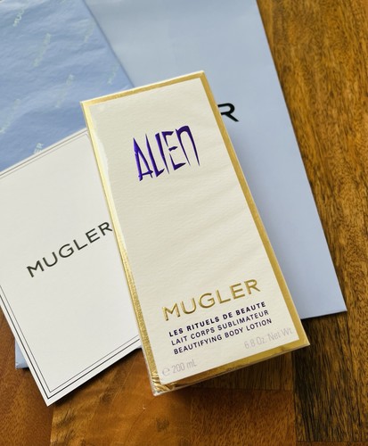 Mugler alien body - ✨,